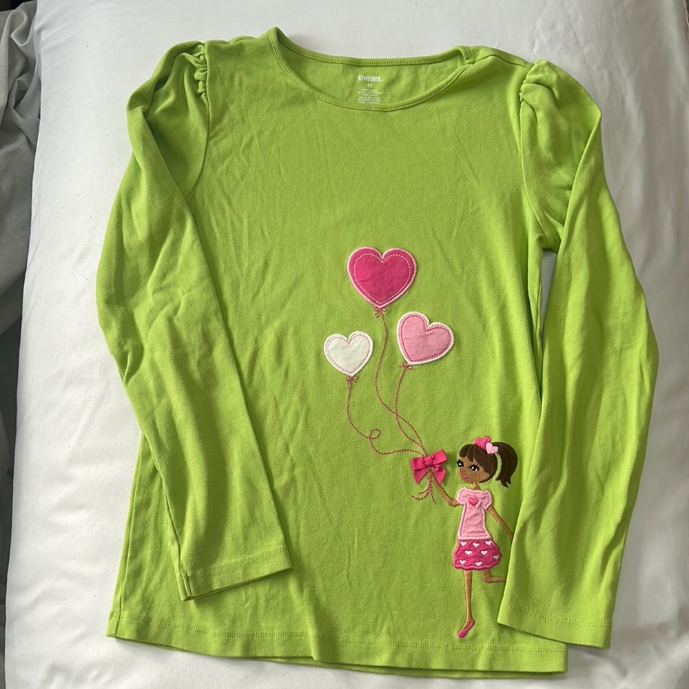 NWOT Gymboree green long sleeve shirt of girl holding pink & white ballooons